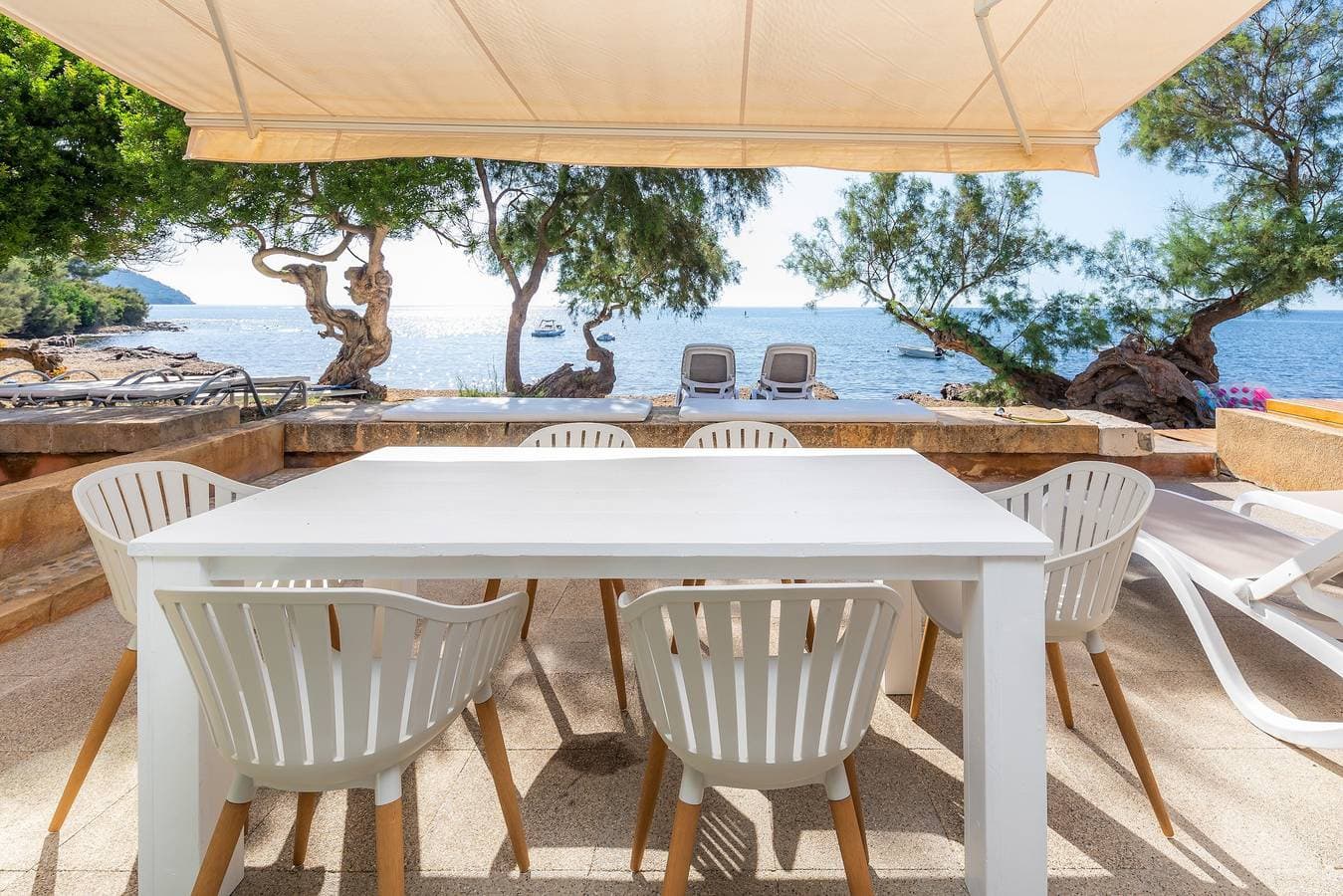 Foto 5 von 31: Luxuriöses und modernes Ferienhaus "Port Nou Ca Na Cati" direkt am Meer
