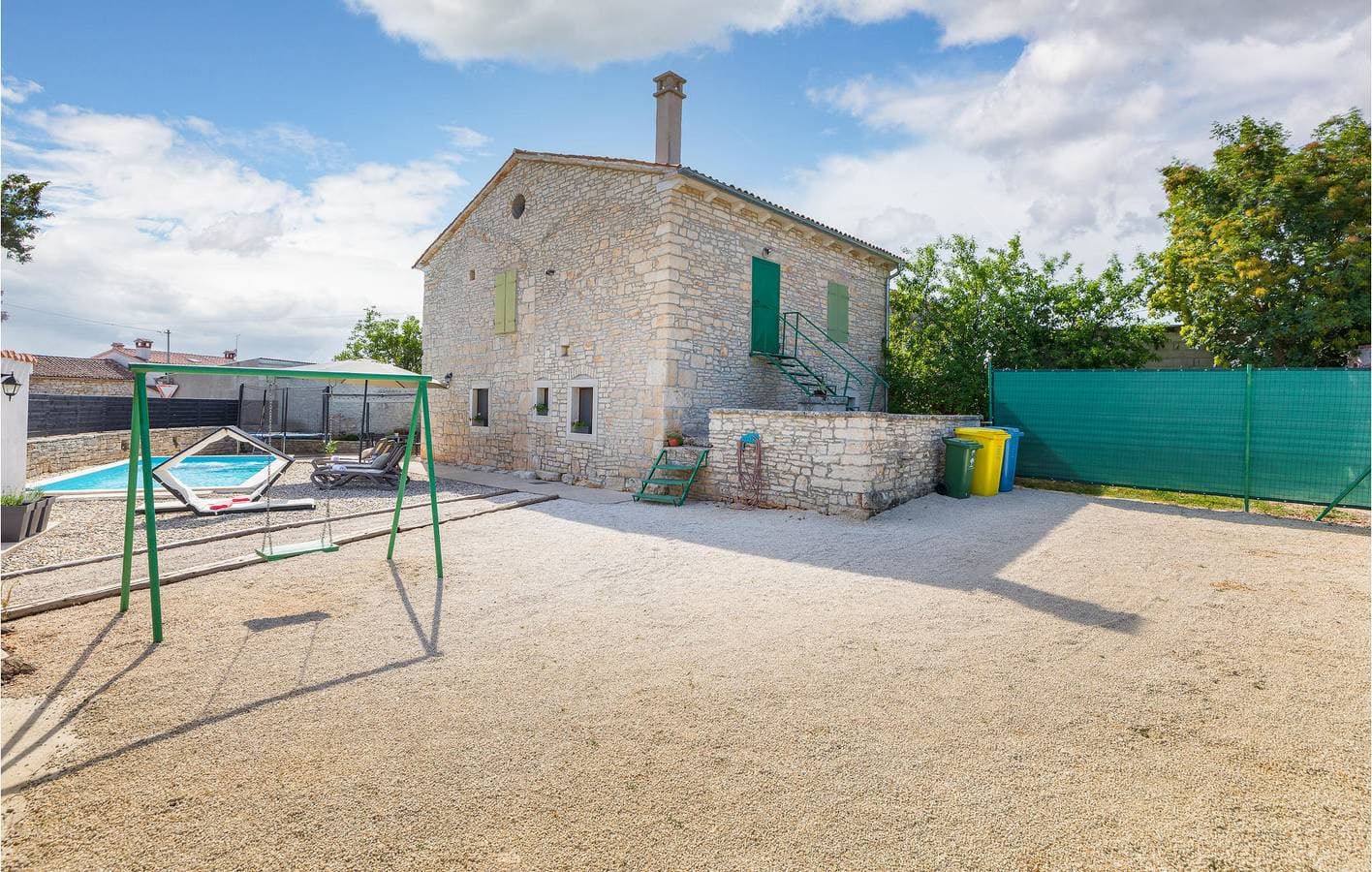 Charmante 70 m² große Wohnung mit Pool, Terrasse und WLAN in der Nähe von Sehenswürdigkeiten 1