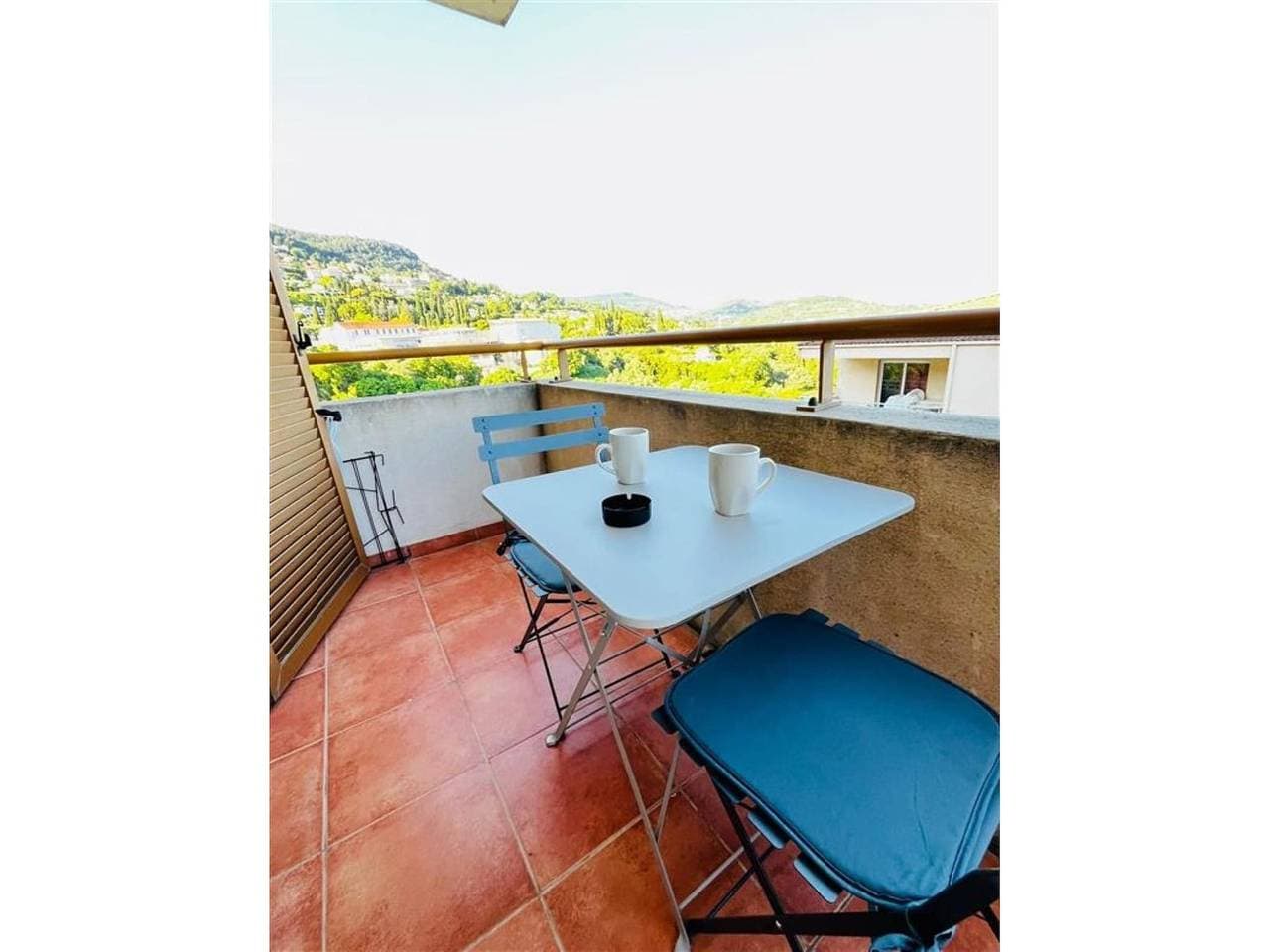 Foto 10 von 10: Apartment in Grasse mit Bergblick