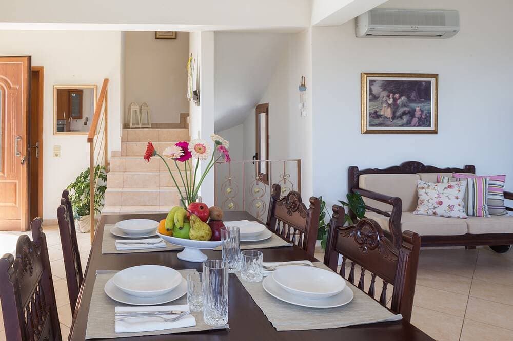 Foto 12 von 30: Triopetra Luxury Villas Panagia( Dimitris)