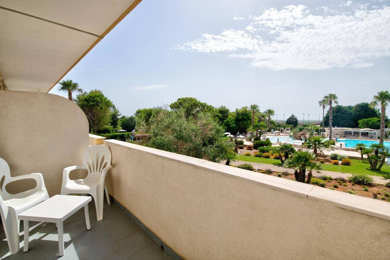 Foto 7 von 10: Double or Twin Room with Pool View