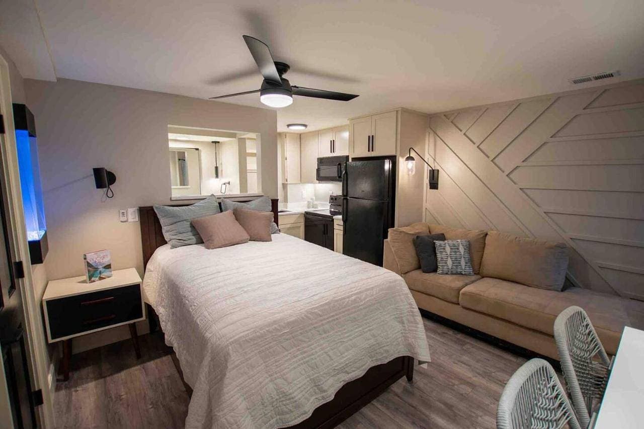 Modern Studio Basement with Private Entrance 1