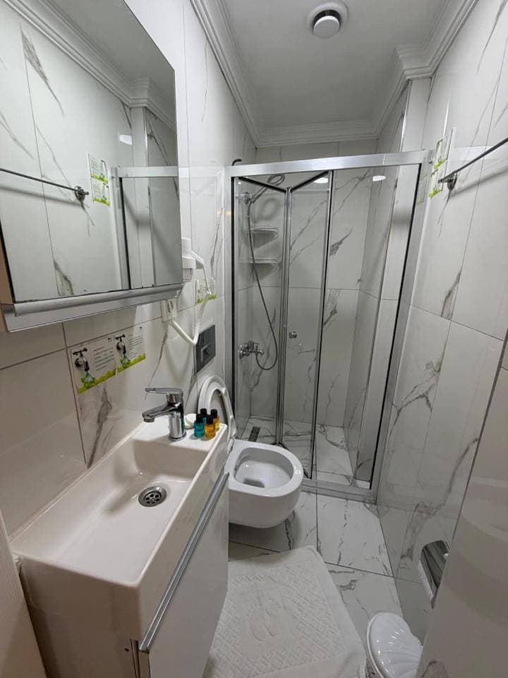 Foto 10 von 14: Economy Double Room
