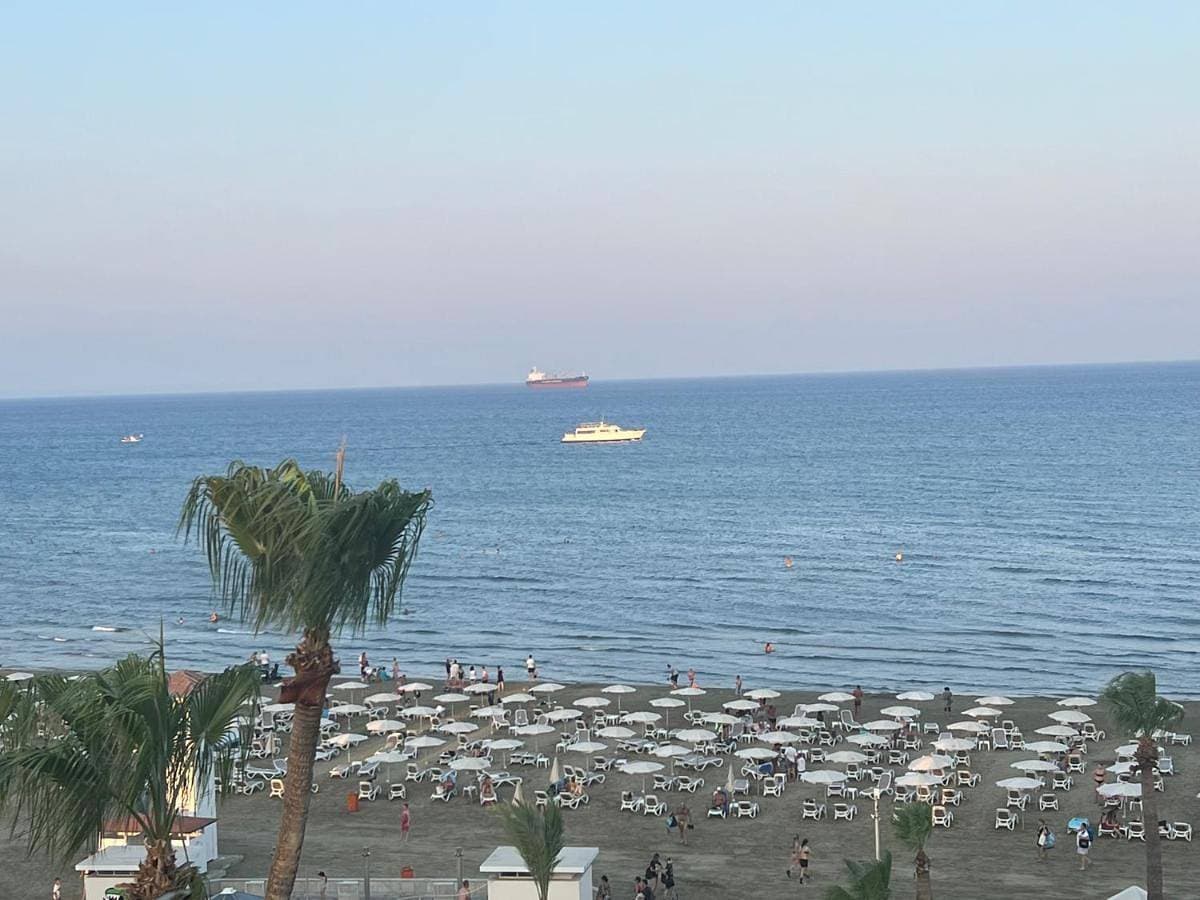 Finikoudes Sunrise Sea View Lux 1