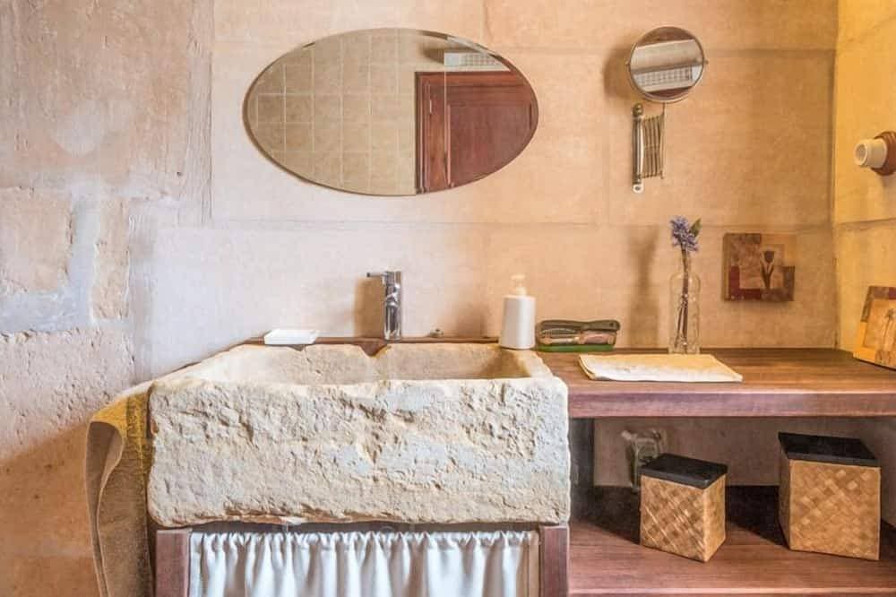 Foto 8 von 30: Landestypisches Finca  Anwesen mit  Yacuzzi- Pool , Klima und Wifi