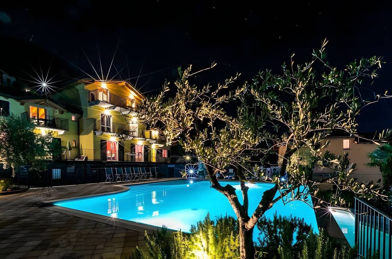 Foto 4 von 32: Collina Pera Ferienwohnung mit Pool