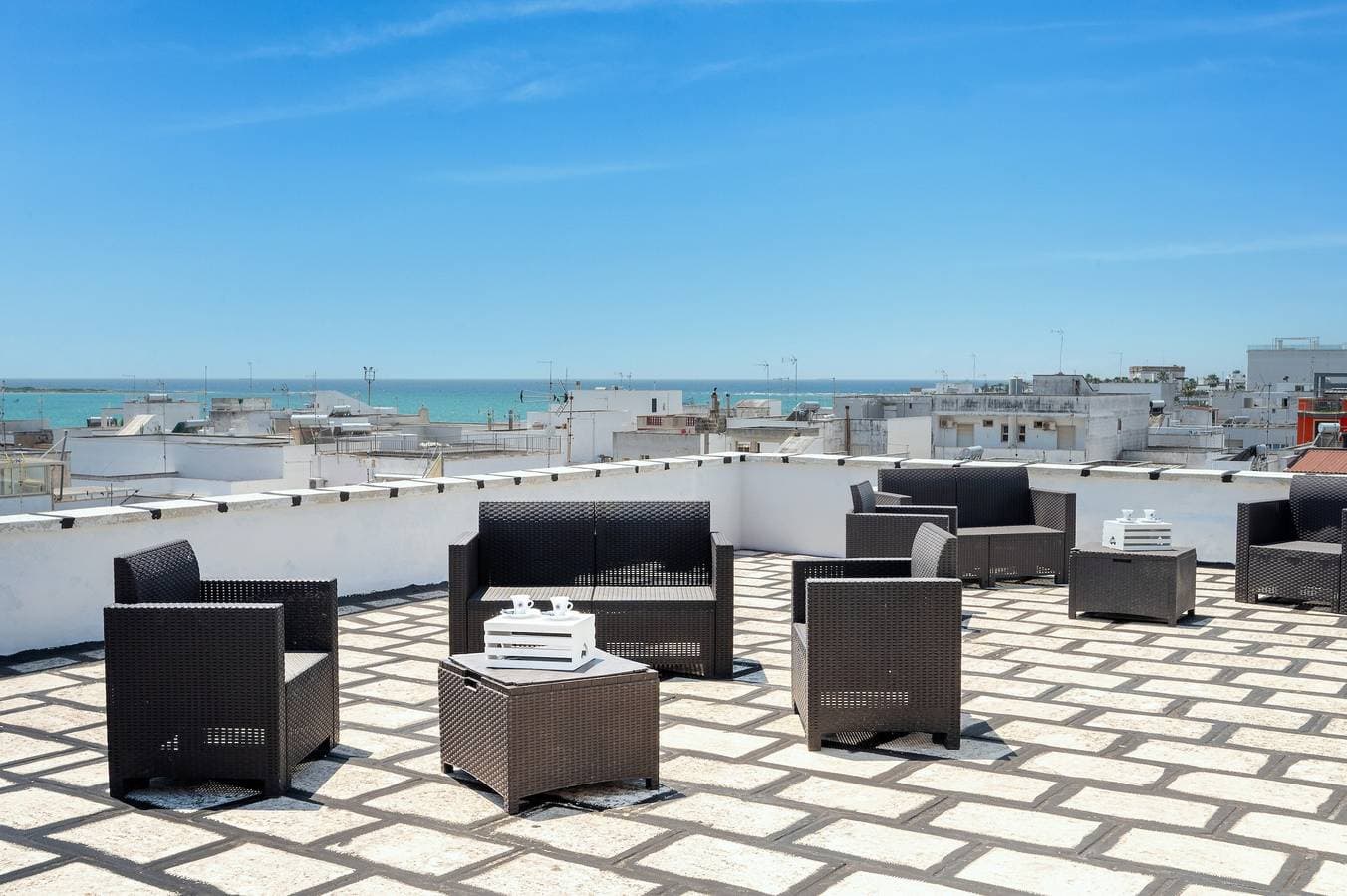 Foto 2 von 43: Doppelzimmer mit privatem Balkon und Meerblick