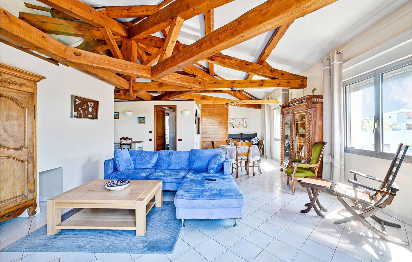 Foto 3 von 25: Châteaurenard Wohnung: Parkplatz, AC, Pool, WiFi