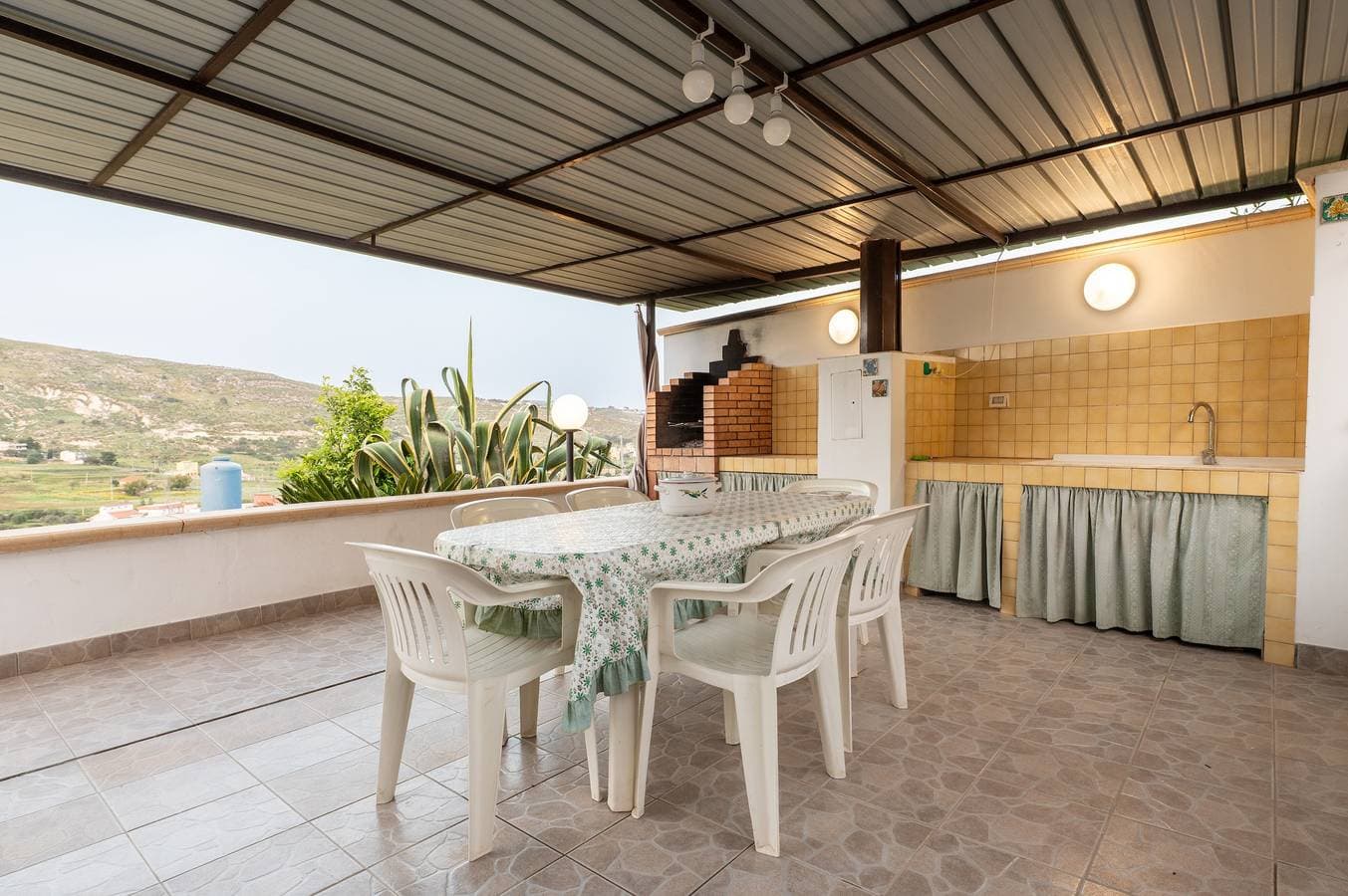 Foto 2 von 42: Ferienhaus 'Casa Montereale' mit Meerblick, privater Terrasse und WLAN