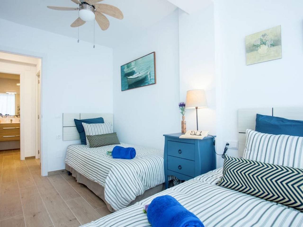 Foto 13 von 18: Ferienwohnung für 4 Personen mit Meerblick