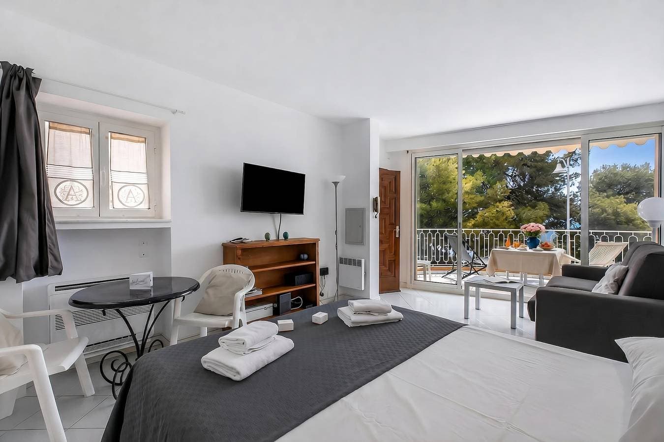 Foto 4 von 26: Studio Azur with Sea View Terrace