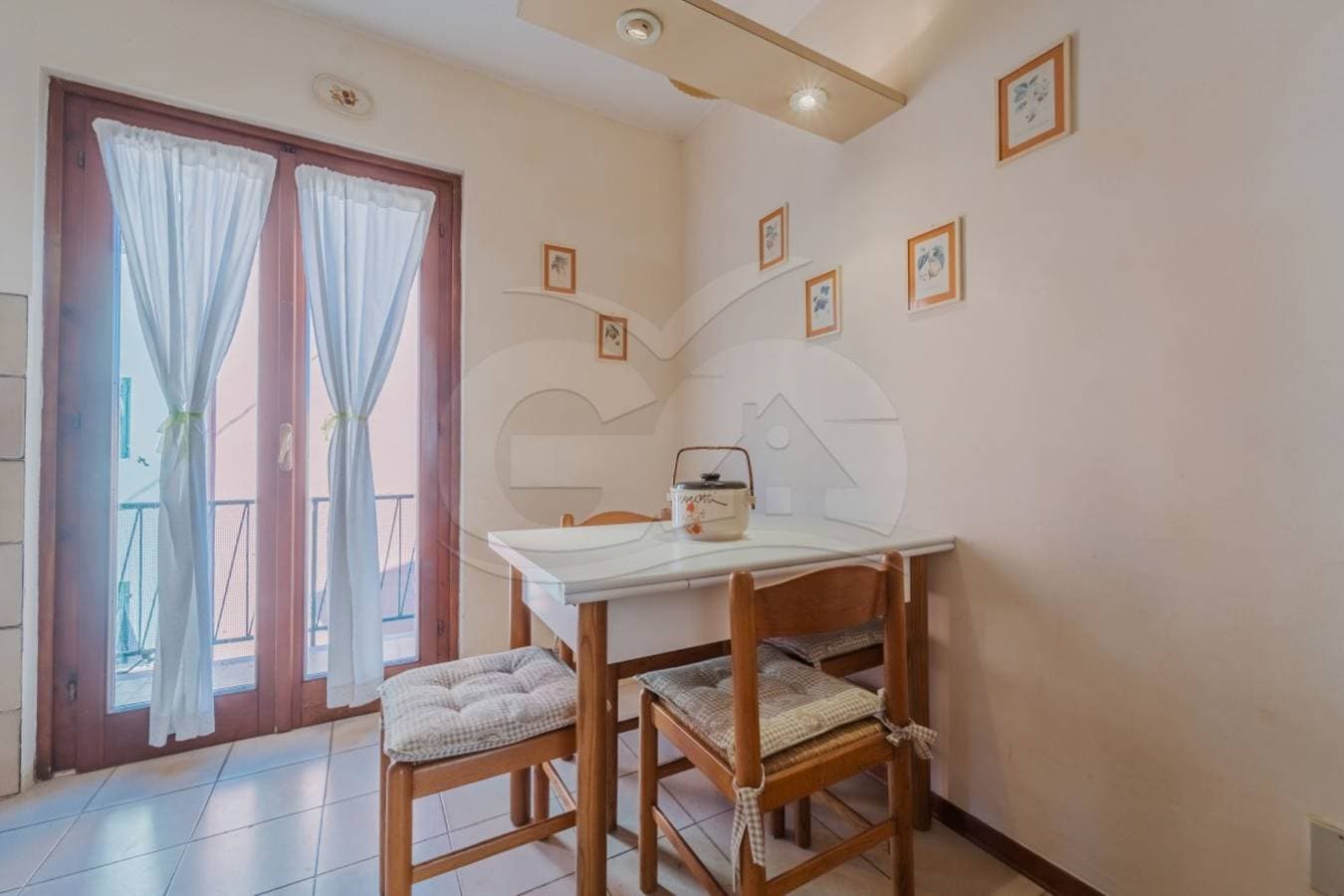 Foto 11 von 23: Ferienwohnung für 6 Personen mit Balkon