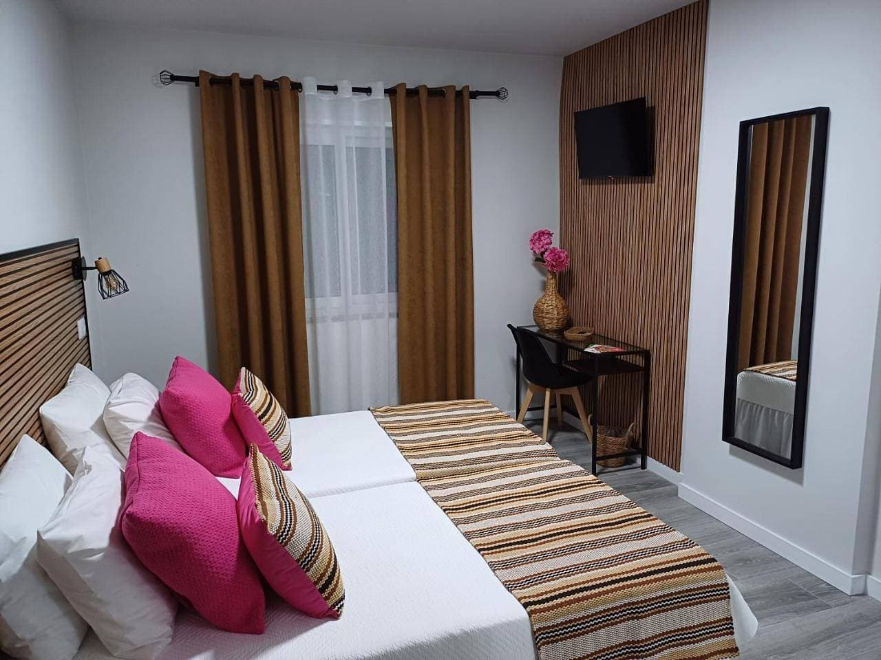 Foto 7 von 9: Double or Twin Room with Private Bathroom