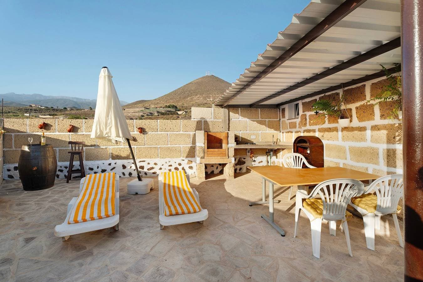 Foto 2 von 24: Eva' mit Meerblick, privater Terrasse und WLAN