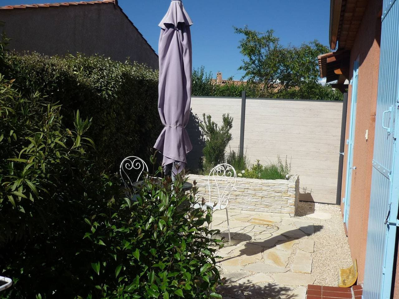 Foto 12 von 27: Gemütliche Ferienwohnung mit Pool und Garten, 2 km von Pierrevert entfernt