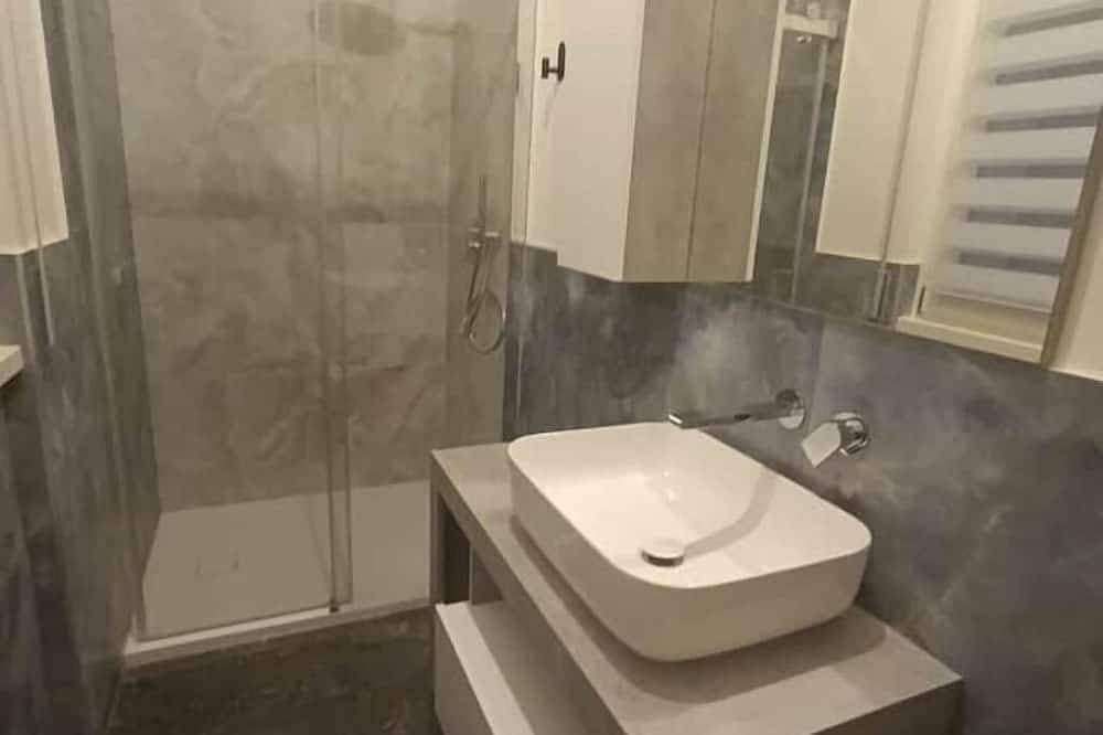 Foto 5 von 30: New apartment ideal for exploring Lake Como, just 5 minutes from the beaches