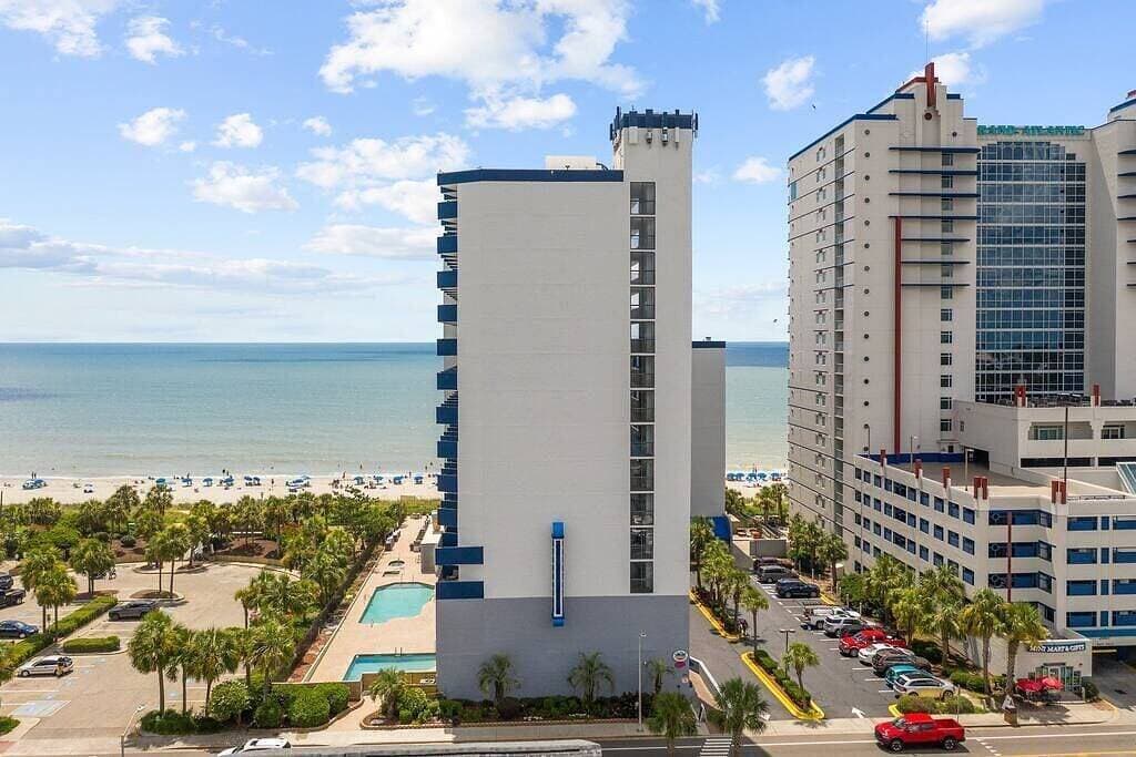 Renovated Condo with Gorgeous Ocean Views 1