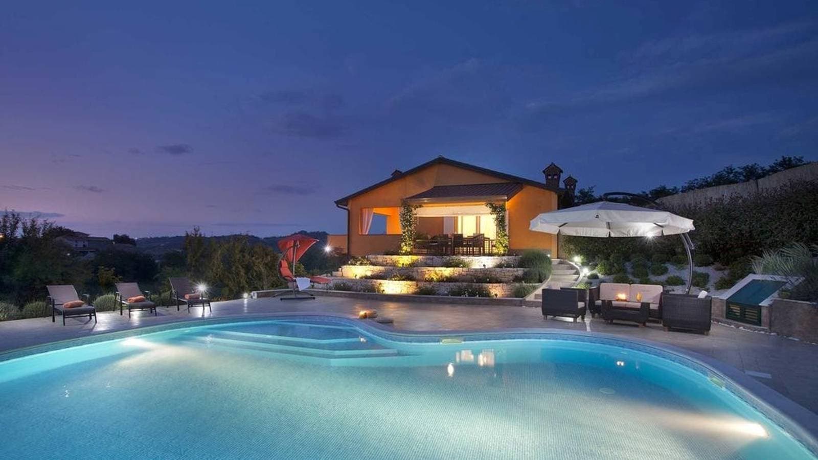 Charmante Villa Diora mit Swimmingpool und Wellnessbereich 1