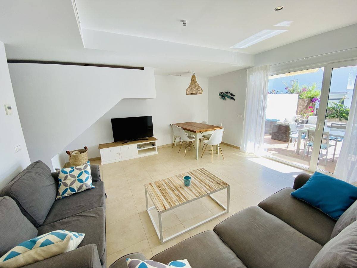 Foto 4 von 34: Casa Claudia Conil - Modernes Reihenhaus mit Gemeinschaftspool in Strandnähe