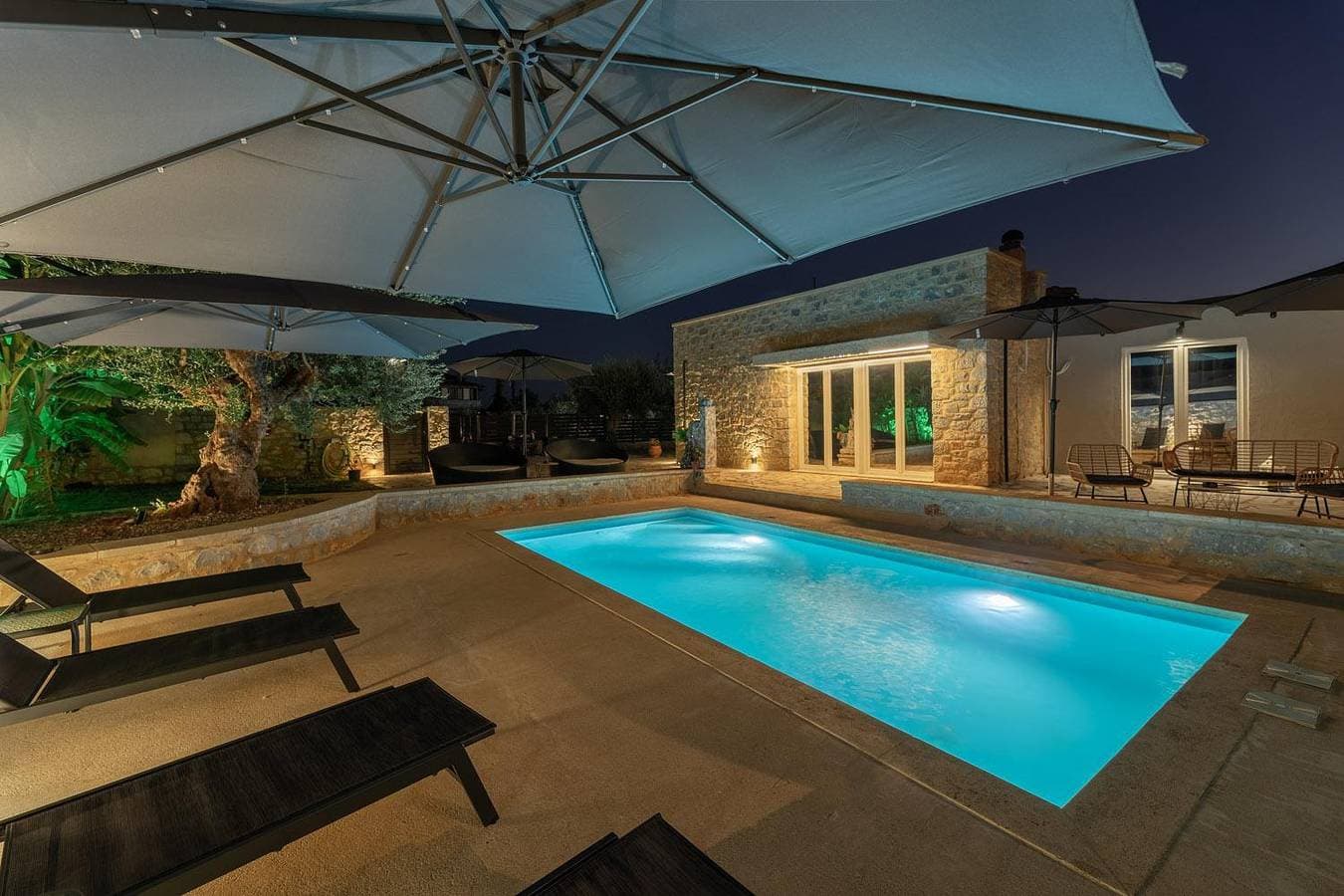 Foto 2 von 34: Villa für 4 Personen mit Garten
