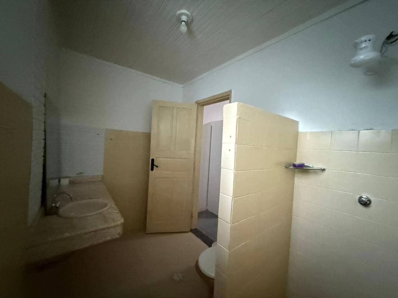Foto 9 von 10: Double Room with Private Bathroom