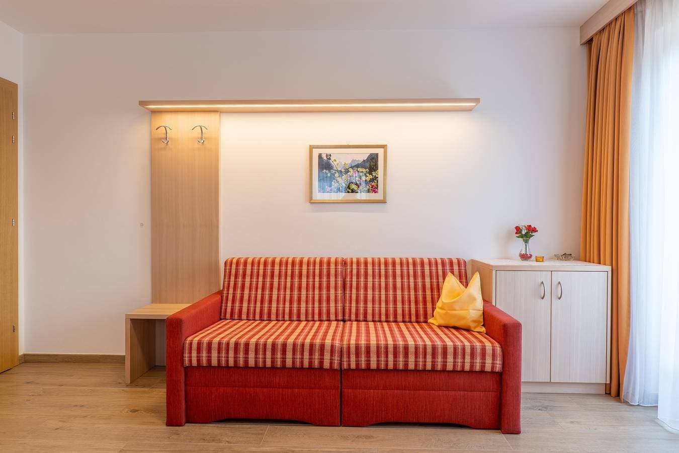 Foto 5 von 12: Apartment "Wohnung 1" mit Bergblick, WLAN, Balkon und Garten
