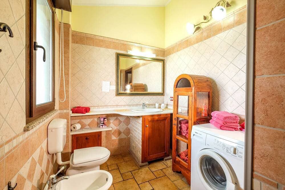 Foto 4 von 19: Urlaubsfeeling pur in schoener  Umgebung Ferienwohnung auf Olivenhain mit WLAN!