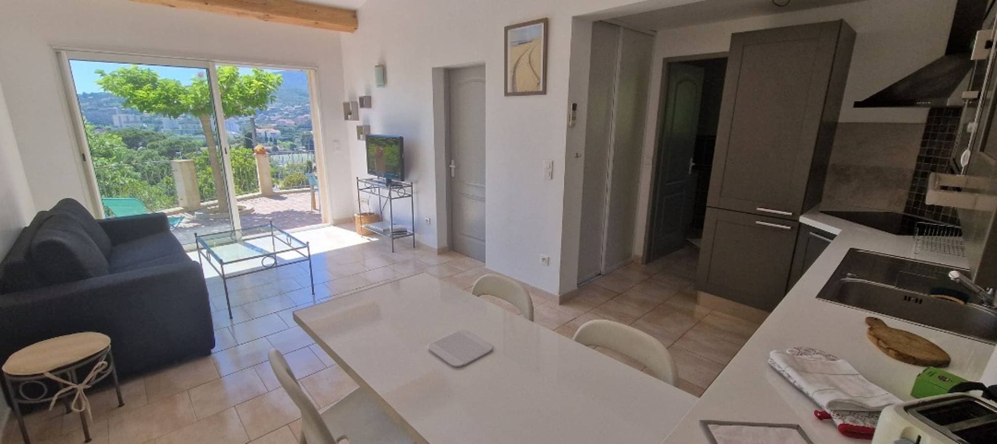 Foto 8 von 24: Ferienwohnung für 2 Personen mit Garten