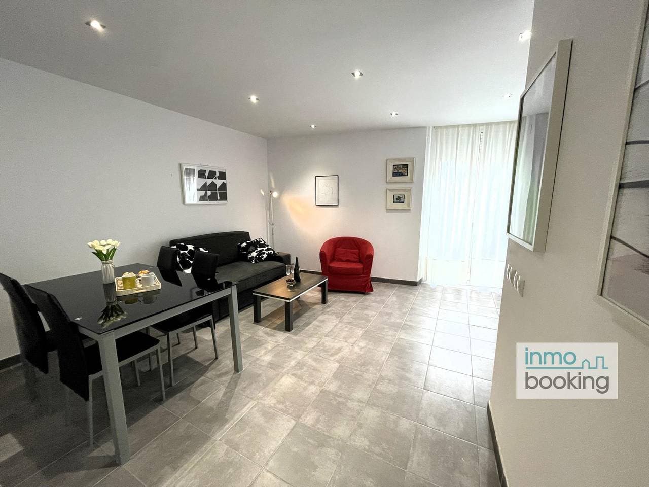 Foto 11 von 28: Ferienwohnung für 4 Personen mit Balkon