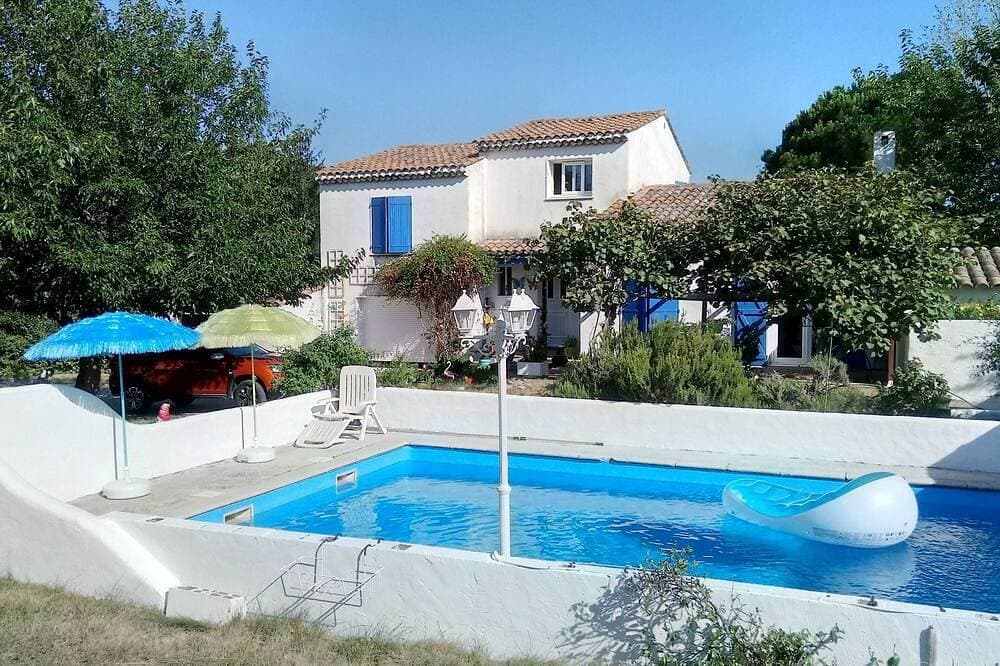 Bett und Frühstück Mas du Petit Paradis in Arles 1