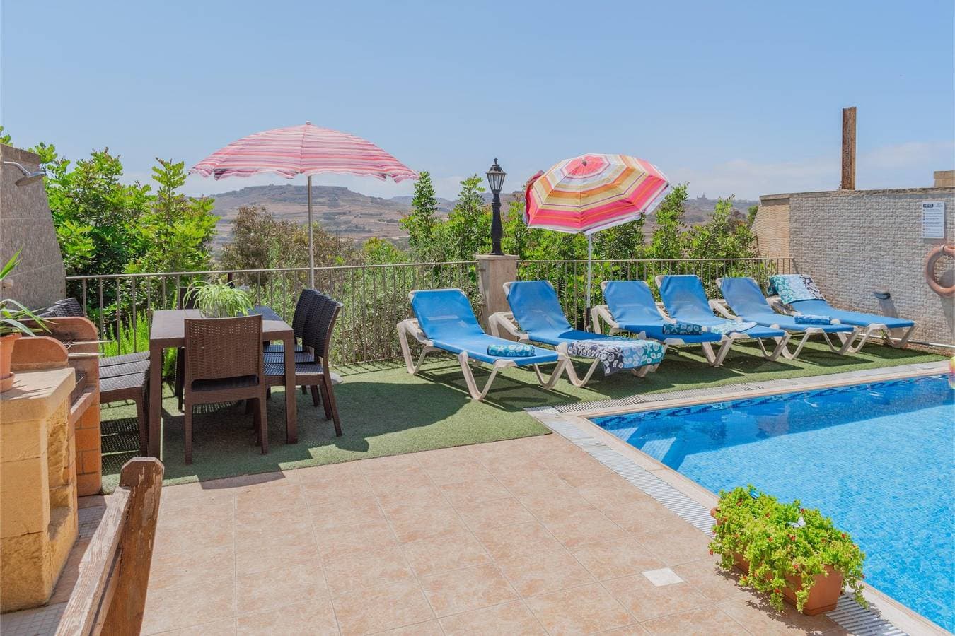 Foto 9 von 25: Ta Danjela Villa Sleeps 8 with Pool