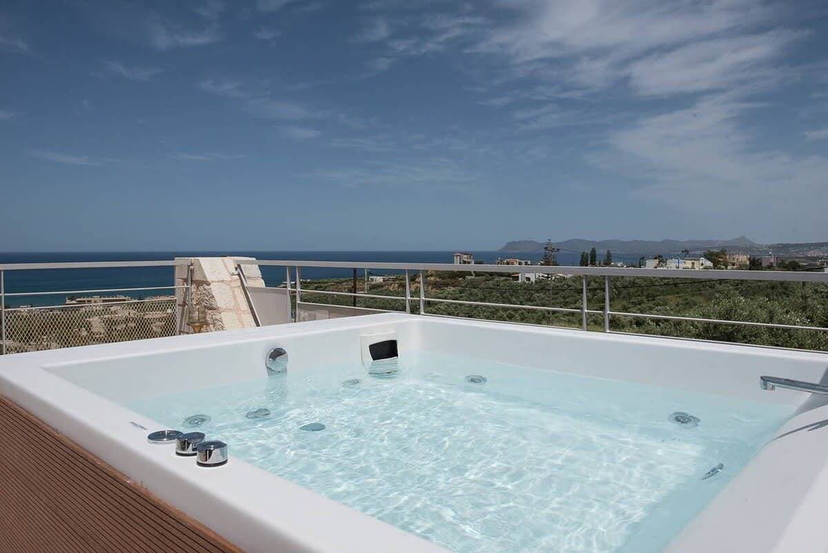 Foto 3 von 24: Pantanassa Villas – Thalia with Jacuzzi & Pool