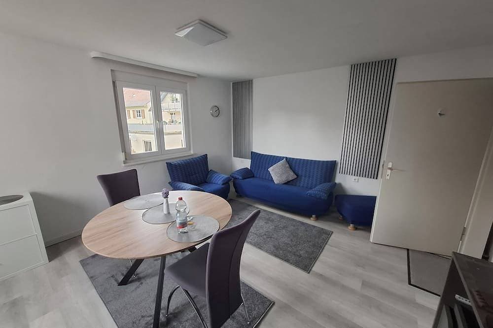 Foto 6 von 10: Seesicht & Privatstrand: Moderne Ferienwohnung in Seenähe
