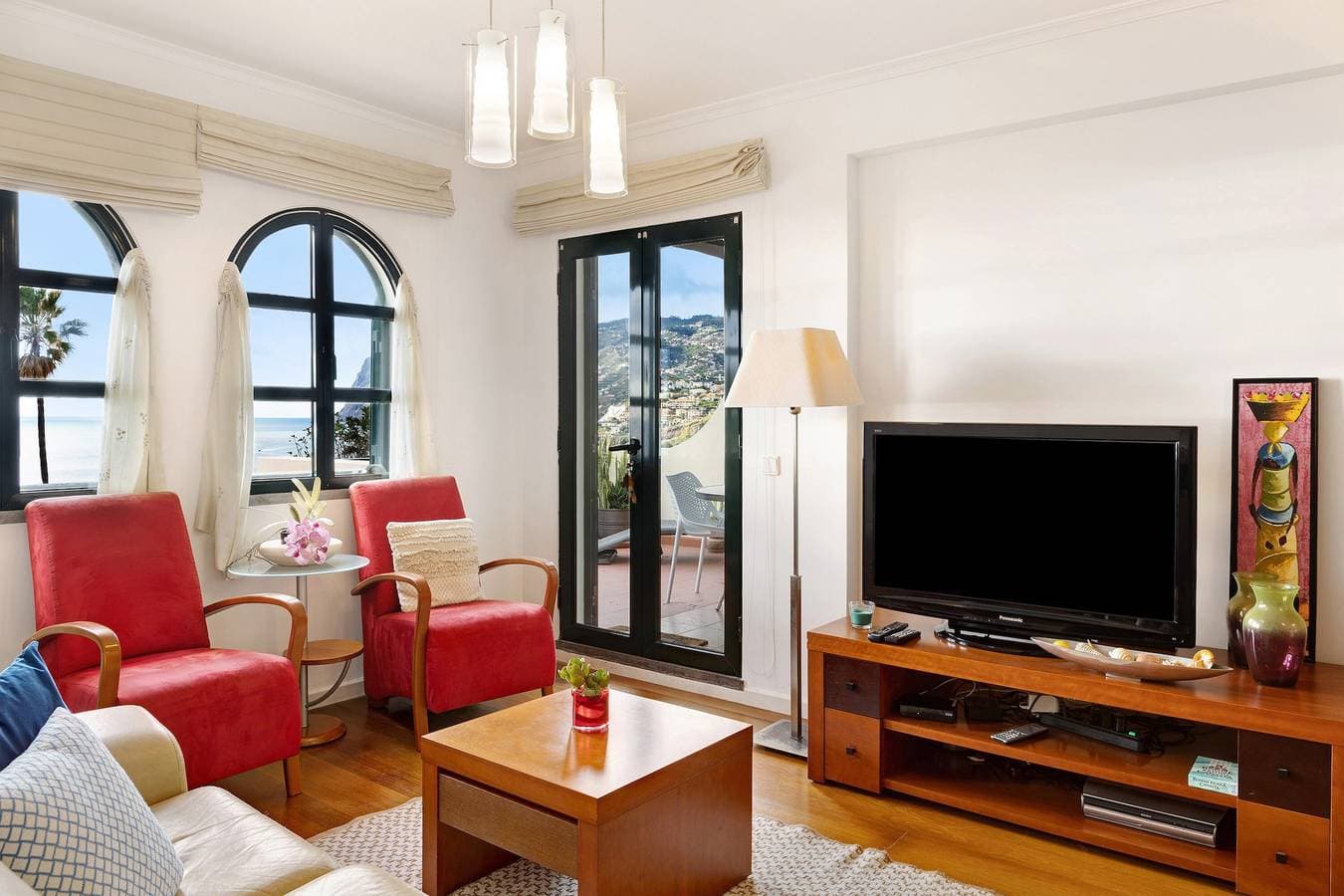 Foto 3 von 25: Luzias Ferienwohnung mit Meerblick, WLAN & Balkon