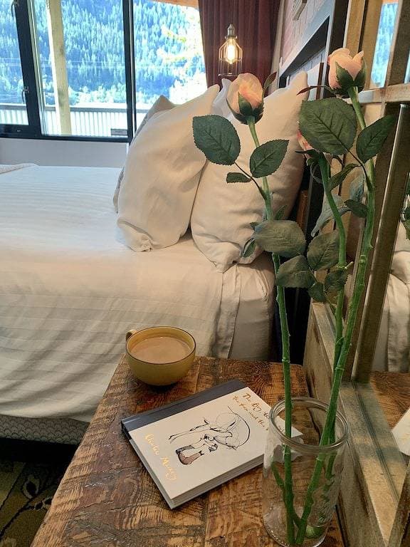 Charming & Inviting Railtown Suite - Walk Überall! 1