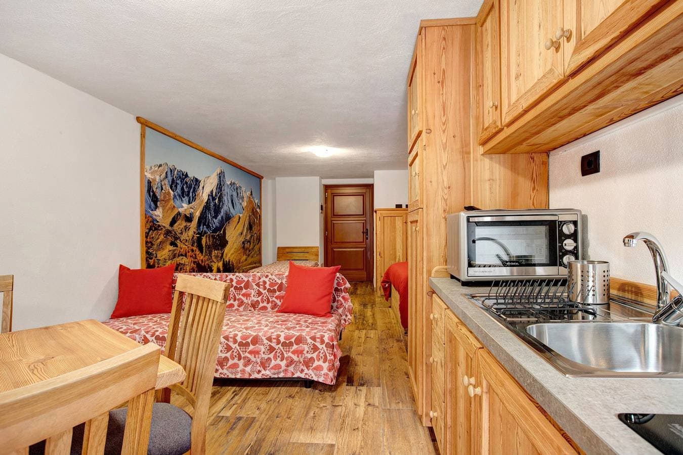 Foto 6 von 30: Studio „Aux Pieds Du Malatra“ 2 – Umgeben von Bergen
