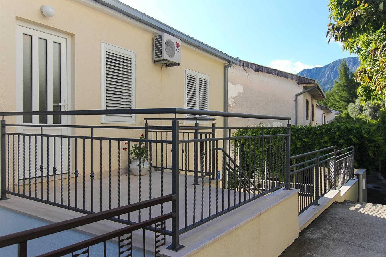Foto 10 von 15: Villa Alex Ferienwohnung mit 1 Schlafzimmer (Luka)