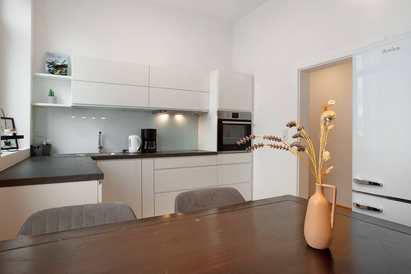 Foto 11 von 25: Zeitlos Zuhause: Stilvolle Oase in Seenähe