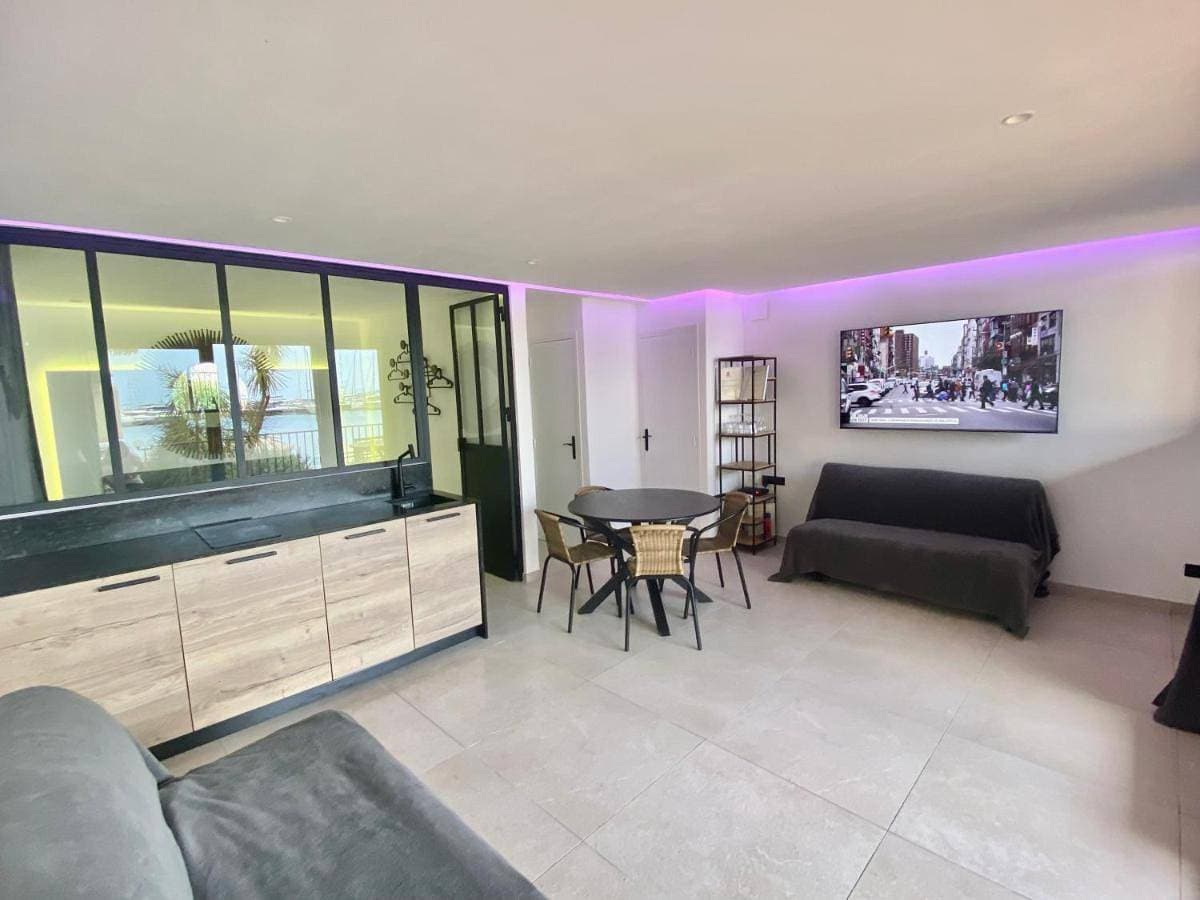 Foto 4 von 31: Apartment with Sea View