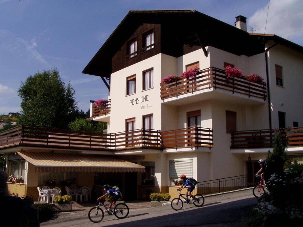 Villa Ester 1