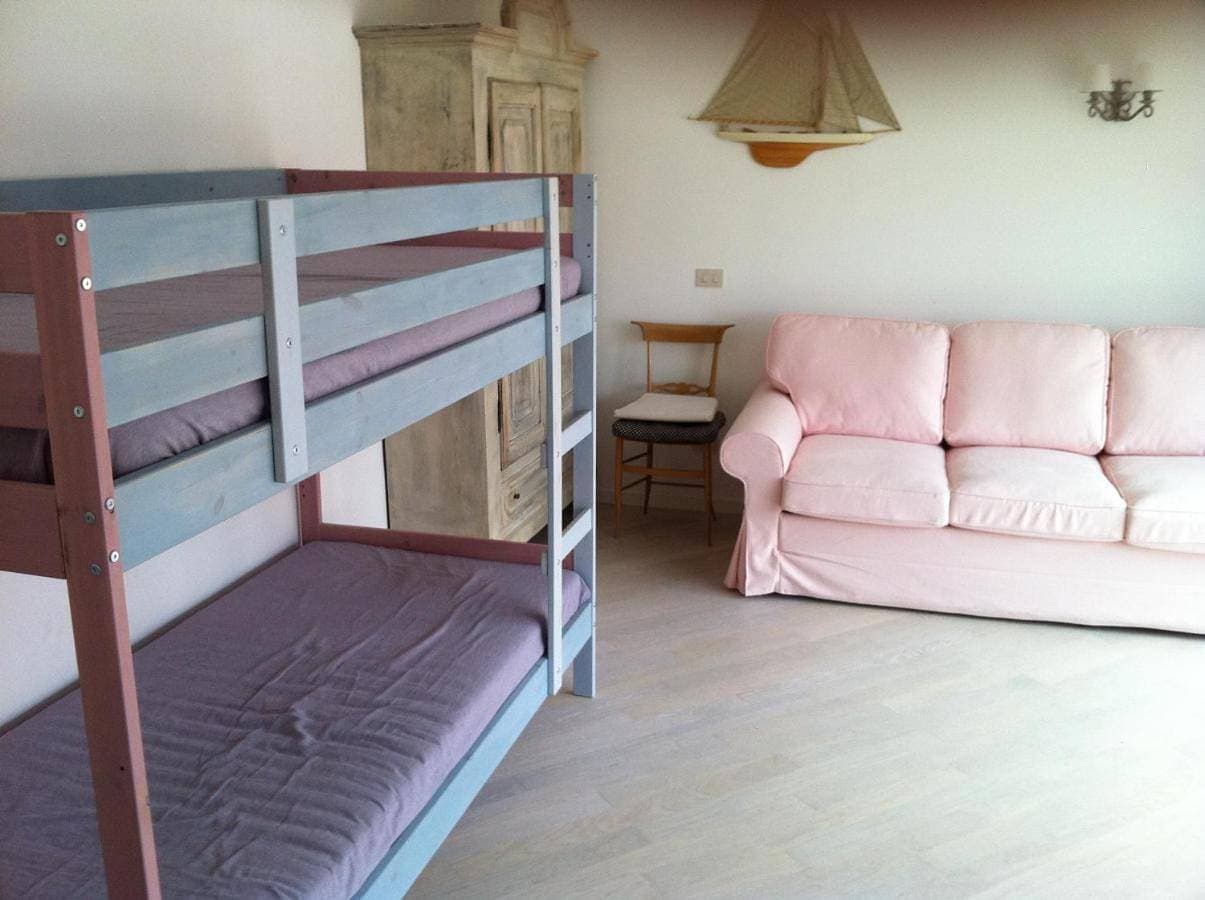 Foto 5 von 44: Three-Bedroom House