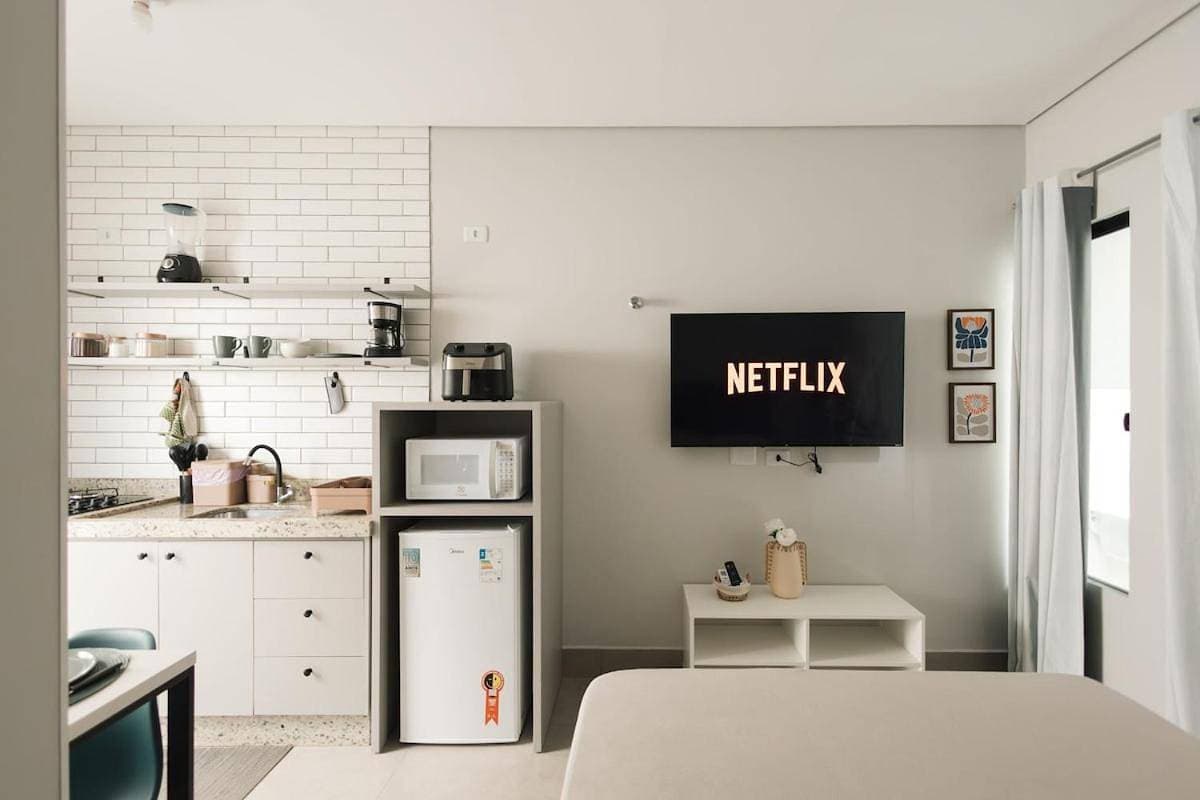 4-Studio Completo com Ar-Condicionado, TV e Lavanderia 1