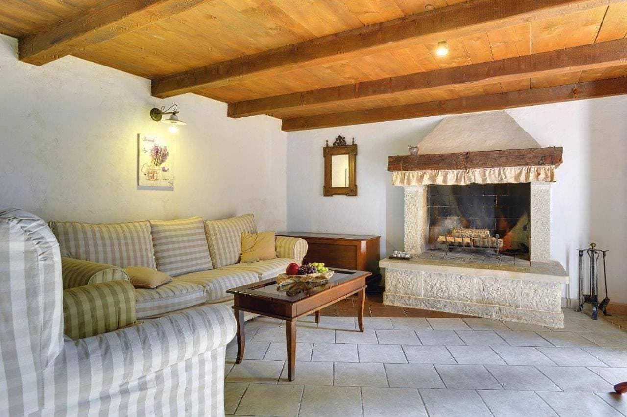 Foto 11 von 32: Three-Bedroom House
