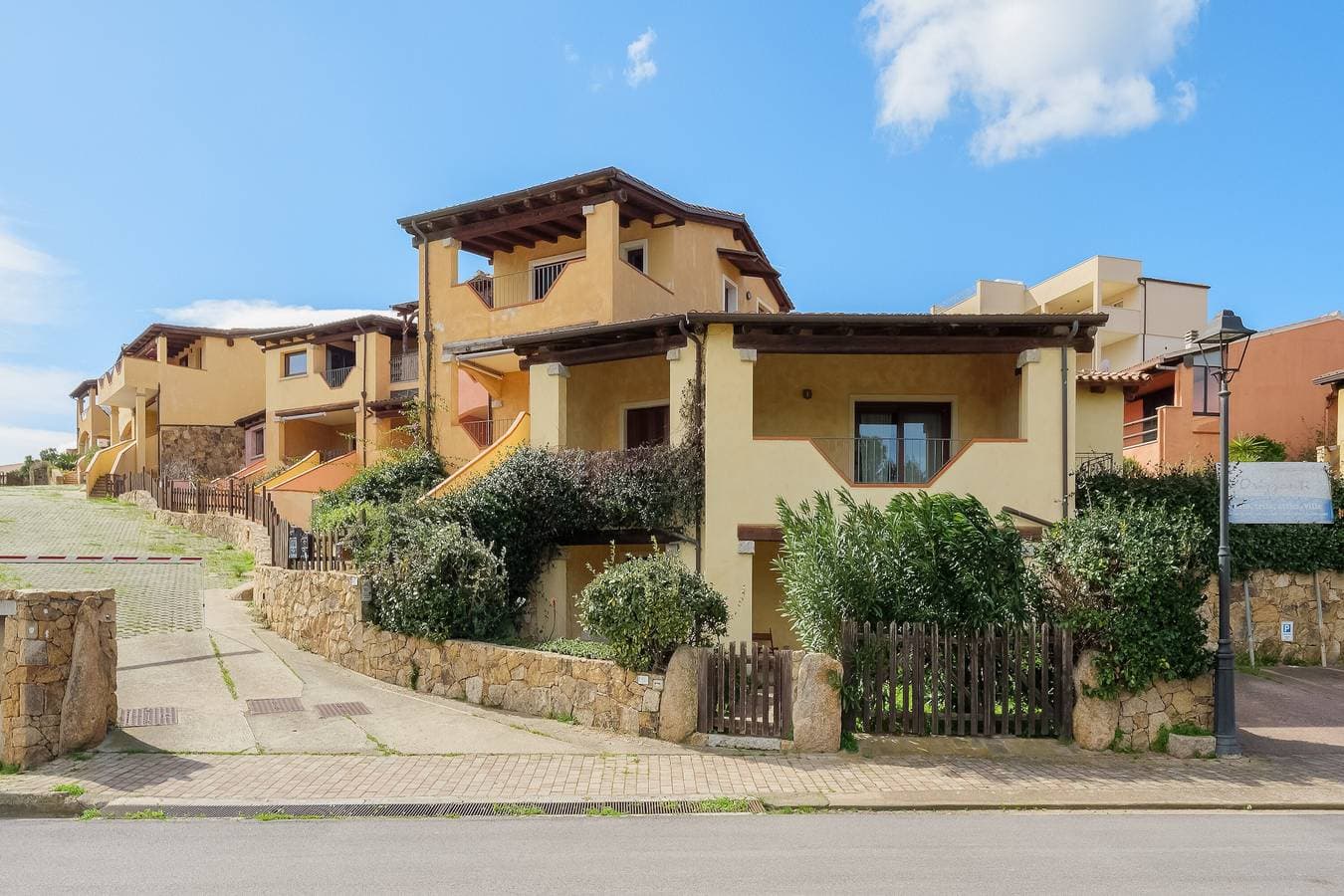 Foto 13 von 19: Ferienwohnung "Residence Orizzonti N 25" mit Meerblick und privater Terrasse