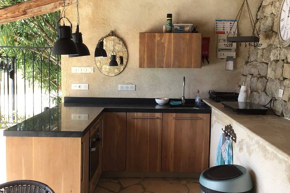Foto 5 von 30: Exklusives Steinhaus mit eigenem, beheiztem Pool in privatem Garten