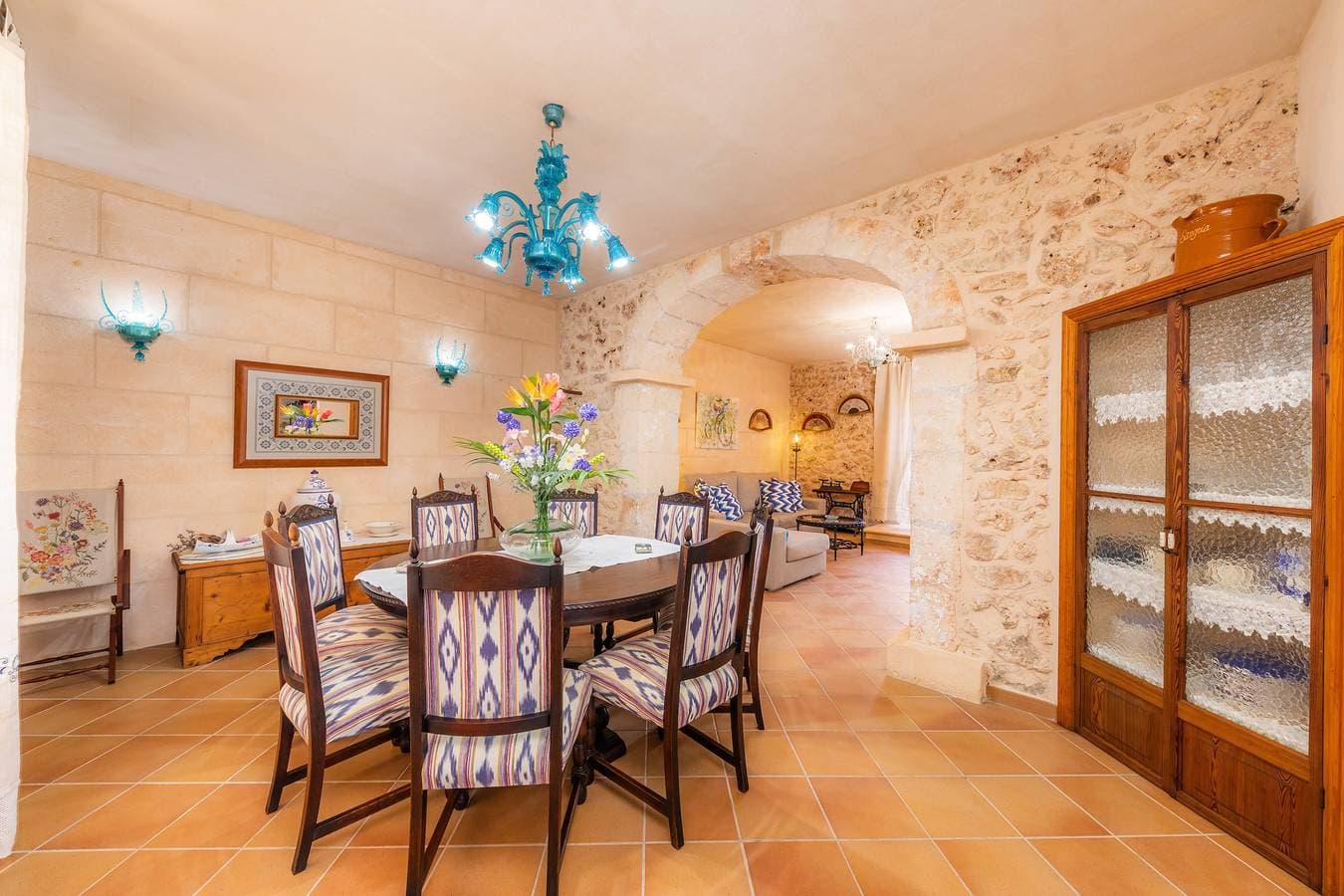 Foto 10 von 38: Ferienhaus Fonoll mit Bergblick, Pool, WLAN, Terrasse und Garten