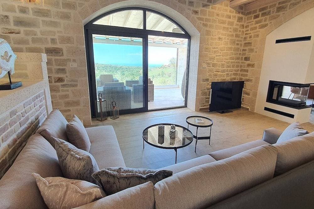 Foto 8 von 30: Villa Aphrodite, grandioser Weitblick, beheizbarer Infinitipool, Privatsphäre!