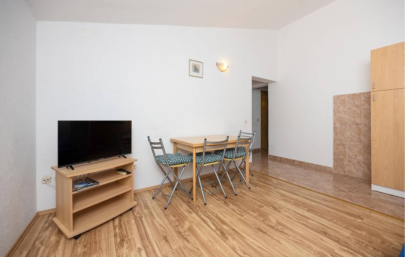 Foto 7 von 23: Modernes Apartment mit Terrasse, Parkplatz und WLAN – 600 m vom Strand entfernt