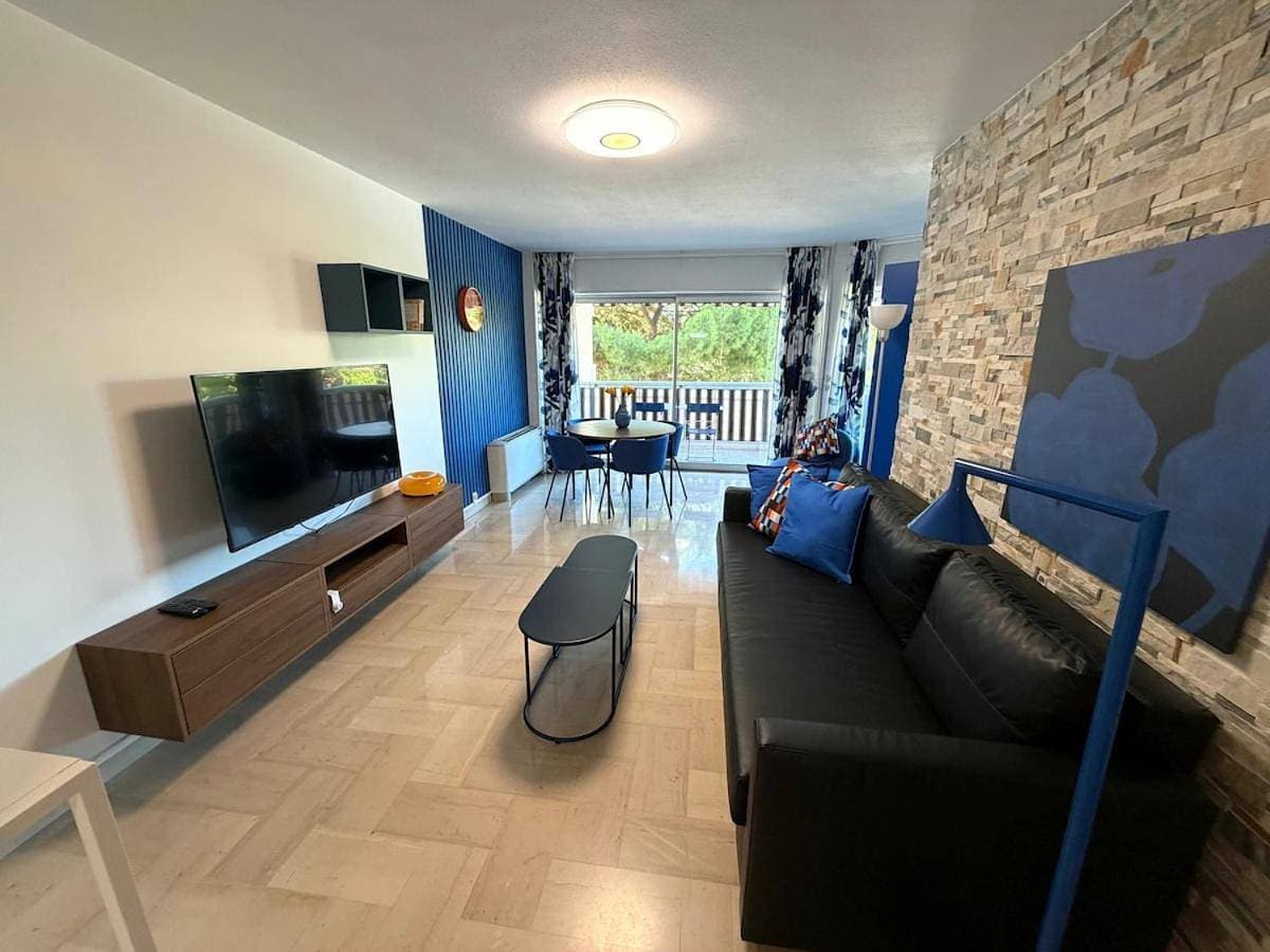 Cagnes Plage - Appartement 52 m2 avec balcon vue mer 1