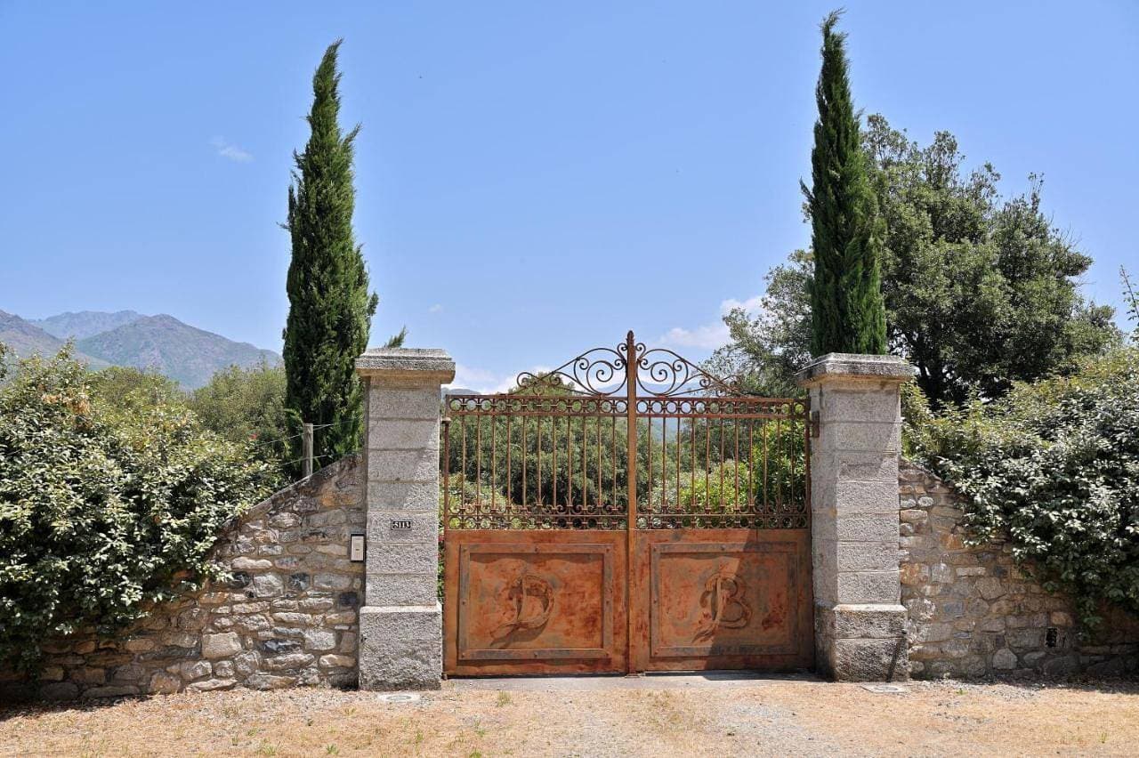 Foto 4 von 5: Villa with Private Pool